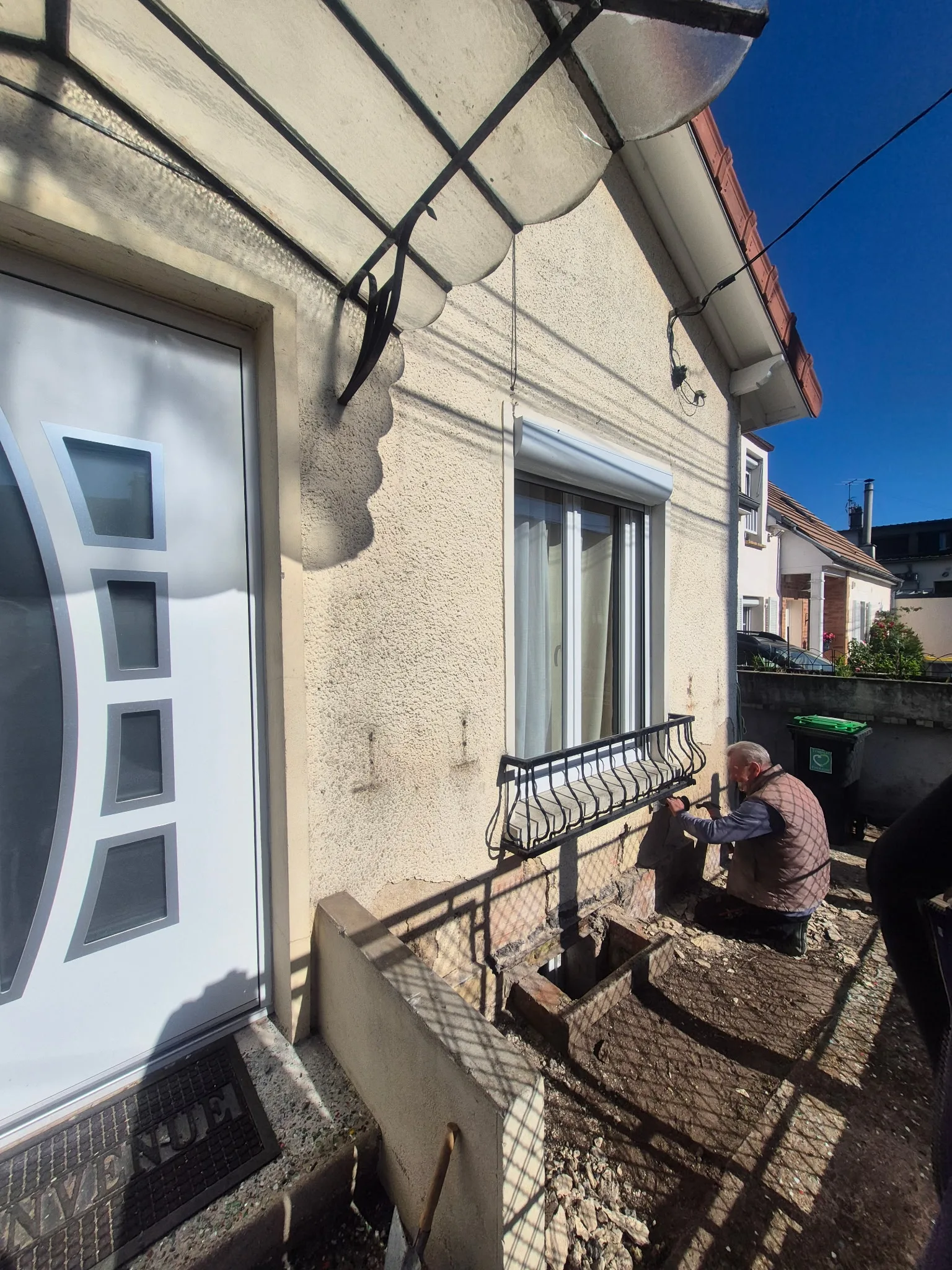 Ravalement : préparation de la façade — Façade